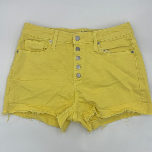 Universal Thread High Rise Distressed Shortie - Picture 1 of 7